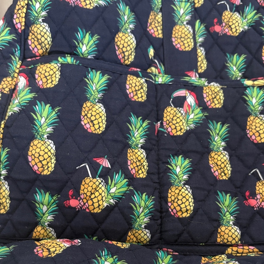 Vera Bradley Toucan Party Pineapple quilted bag set. Plus 4 other travel items - Picture 16 of 16